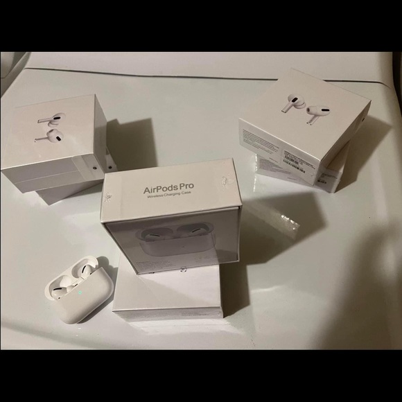Airpod pros new sealed box .. valid serial number .